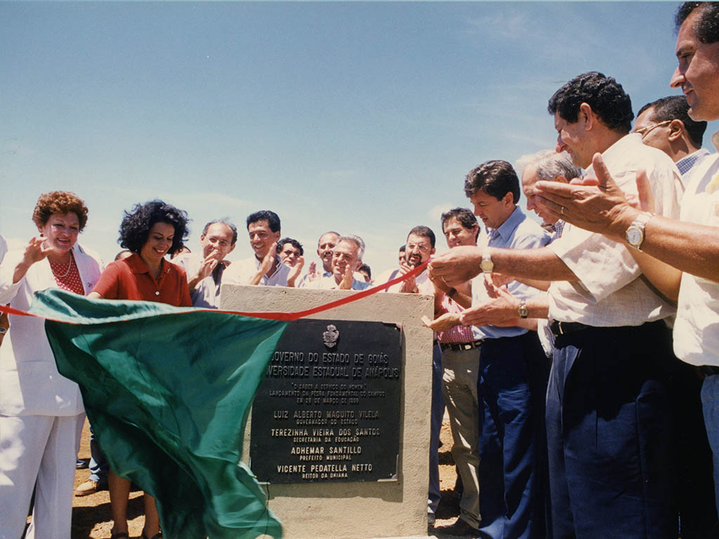 1998 - Lançamento Pedra Fundamental UNIANA
